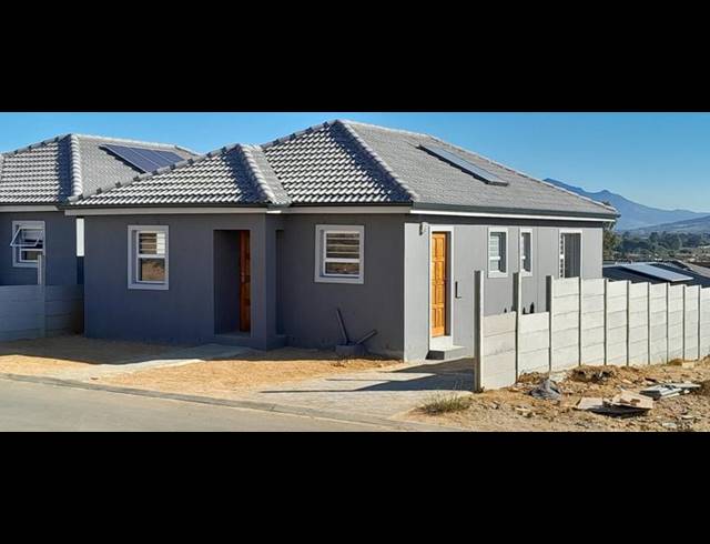 2 BEDROOM HOUSE FOR SALE IN PAARL SOUTH